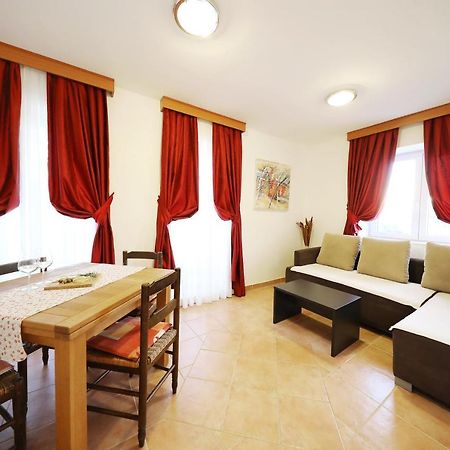 Apartmani "Jadran" Pag Town Exterior photo