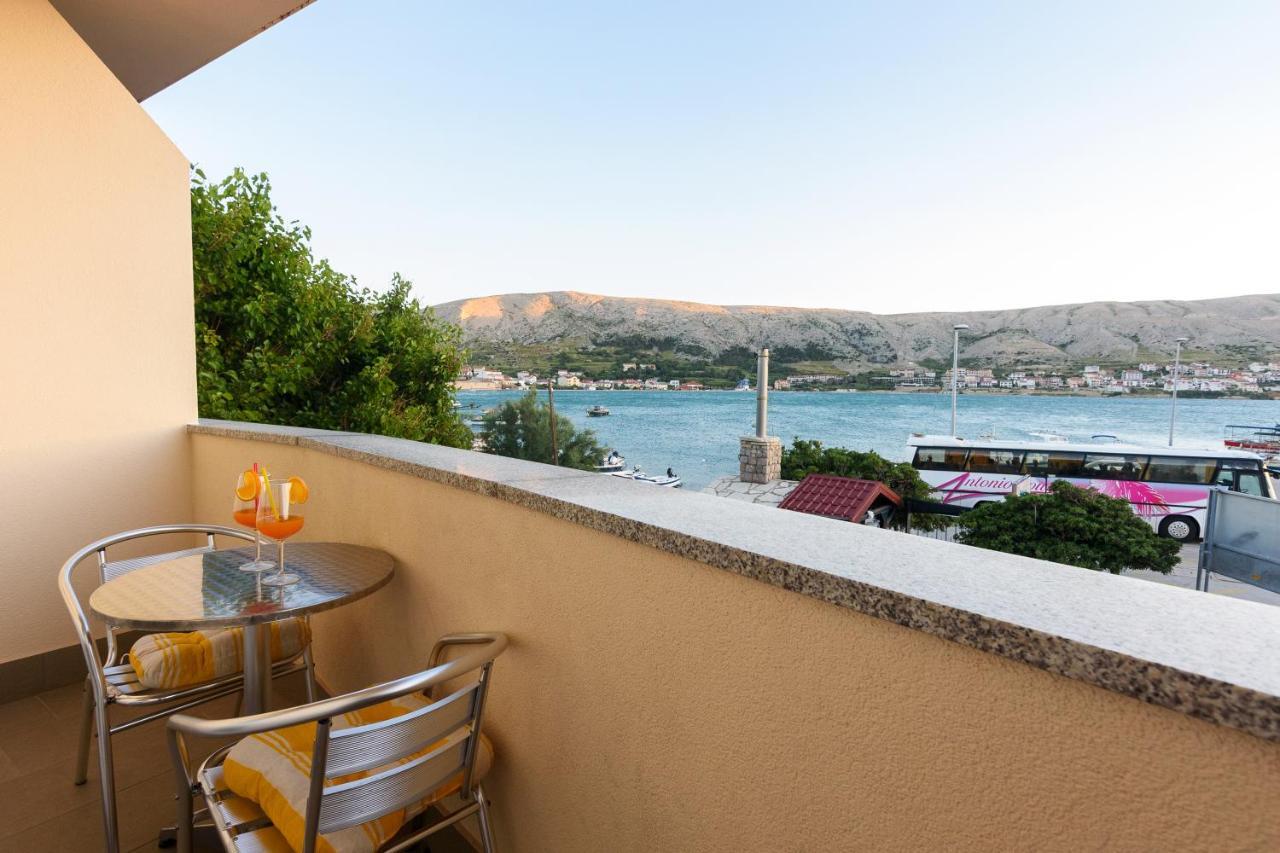 Apartmani "Jadran" Pag Town Exterior photo