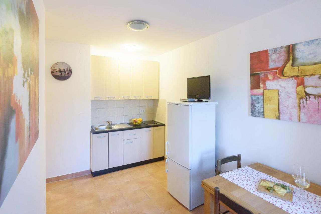 Apartmani "Jadran" Pag Town Exterior photo